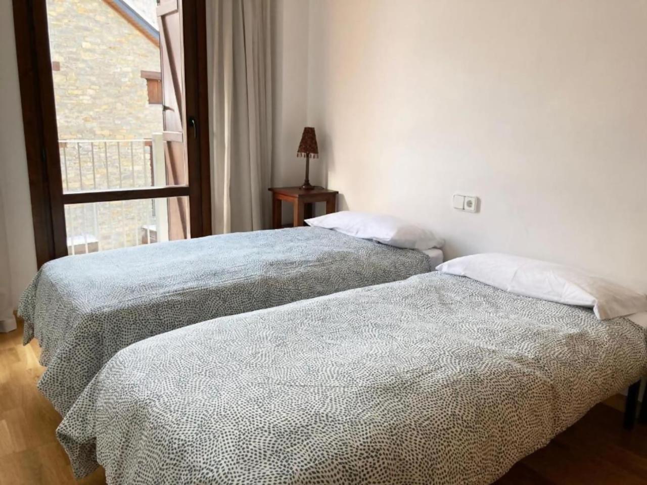 Apartamento Tarmanones Escarrilla Exterior photo